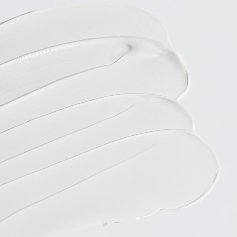 Texture of CELIMAX Oil Control Light Sunscreen 40ml, displaying smooth, lightweight application.