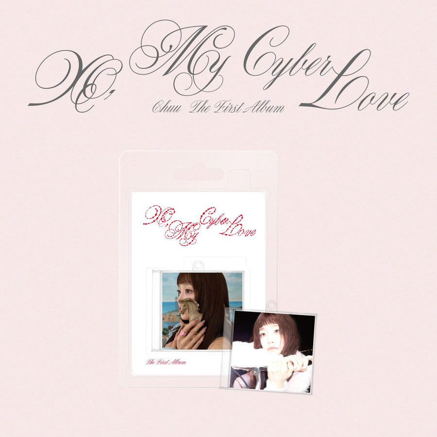 Chuu - The First Album [Xo, My Cyberlove] (Tiny Love Ver. / Tiny Heart Ver.) (Random 1 Of 2) - Kpop Album