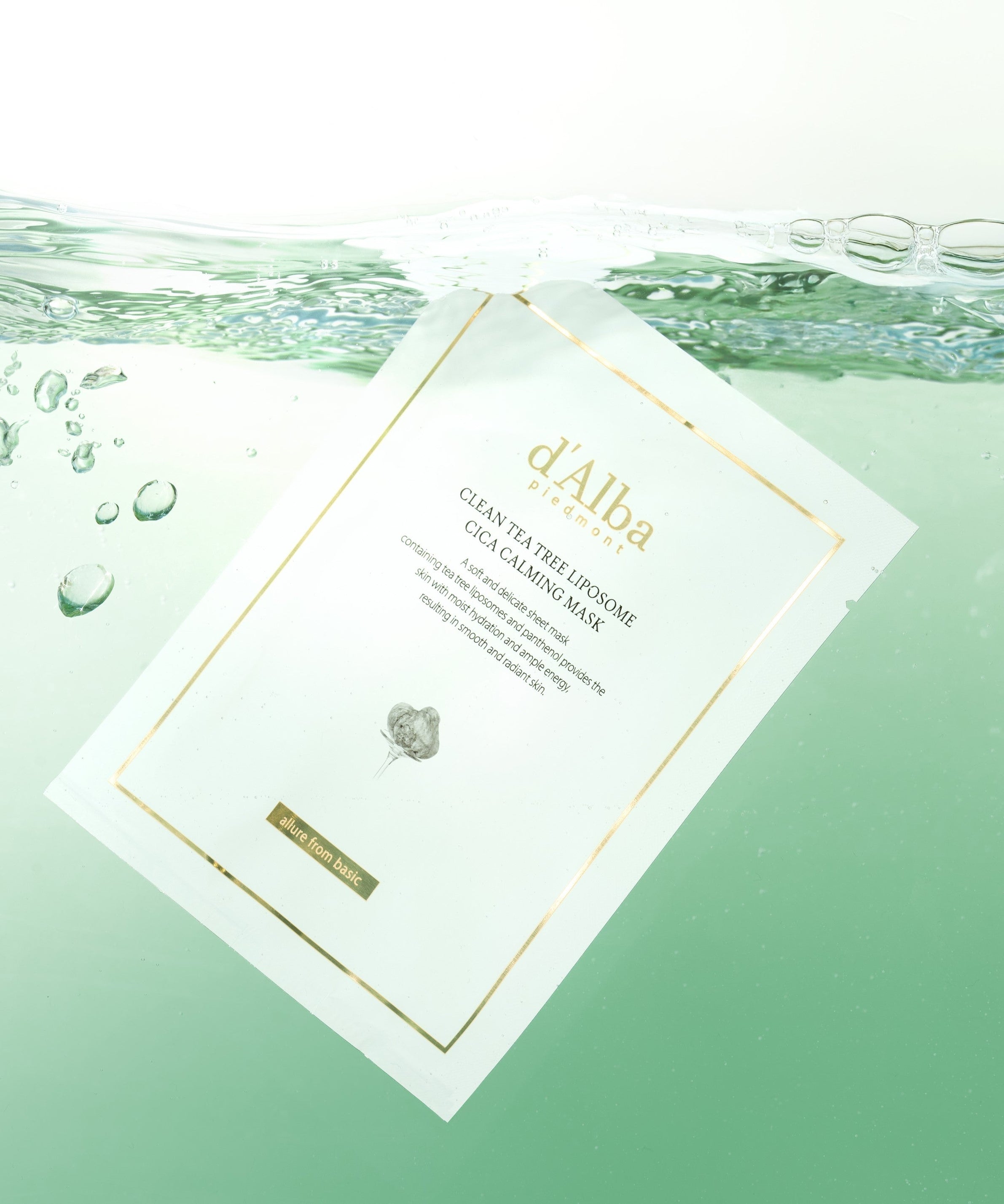 D'ALBA Clean Tea Tree Lipsome Cica Calming Mask (5 Sheets) floating underwater