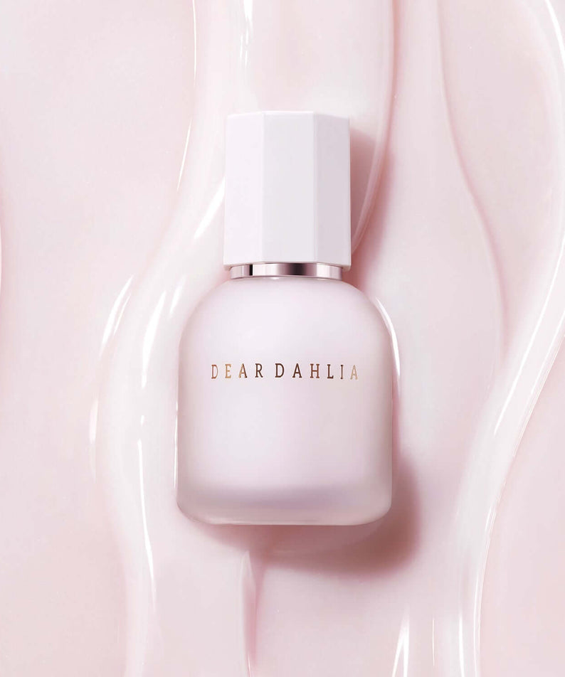 DEAR DAHLIA Prime Layer Skin Prep in elegant packaging on pink background