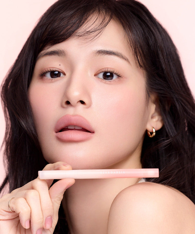 Dear Dahlia Dressy Velvet Lip Pencil