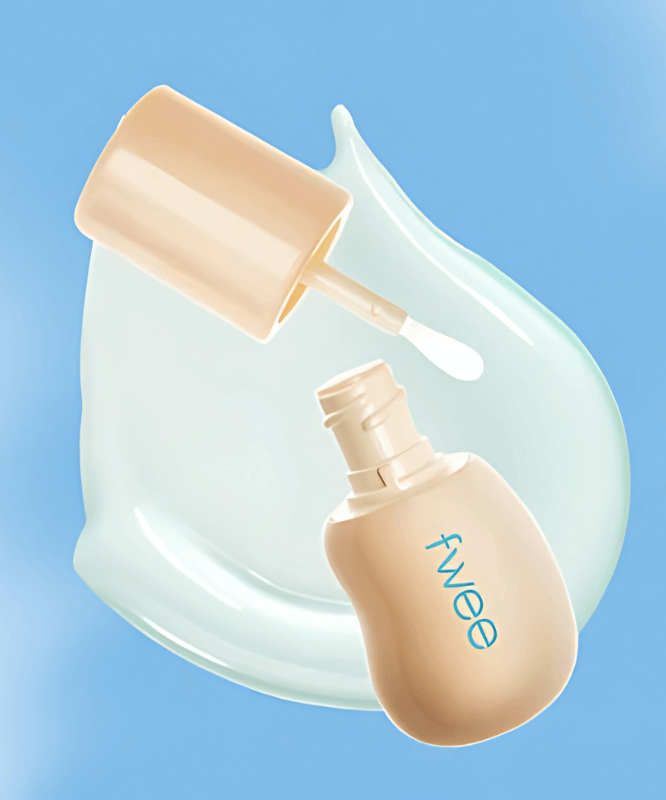 FWEE 4D Voluming Plumper with open cap and applicator against a blue background