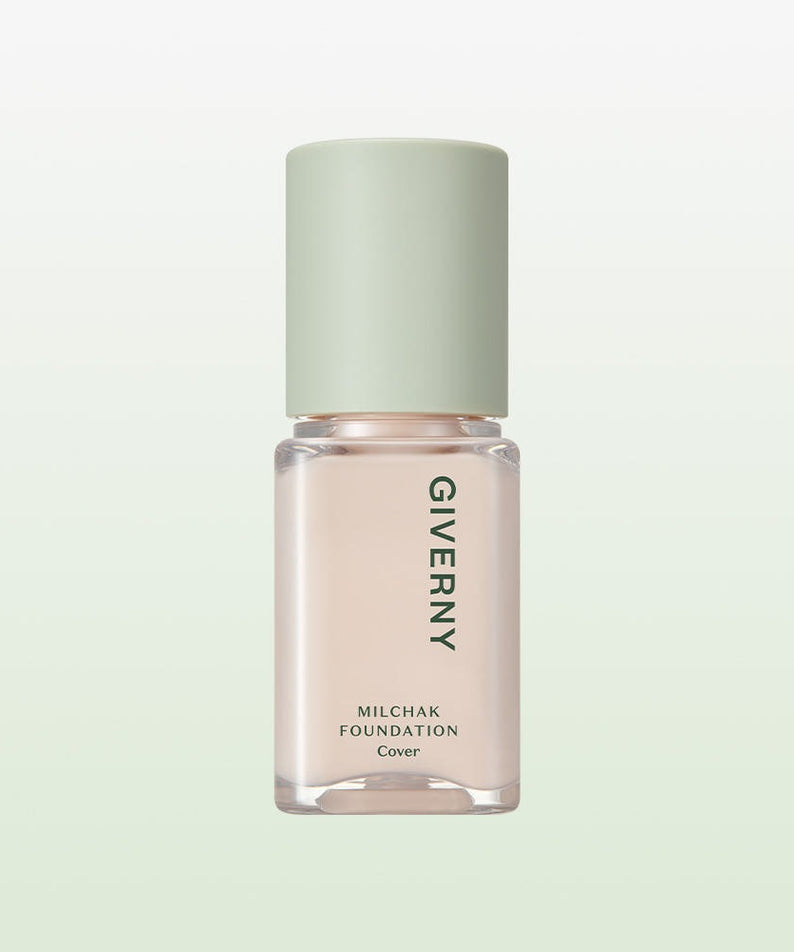 GIVERNY Close Cover Foundation Mini 15ml (SPF 30 PA++) in bottle on white background