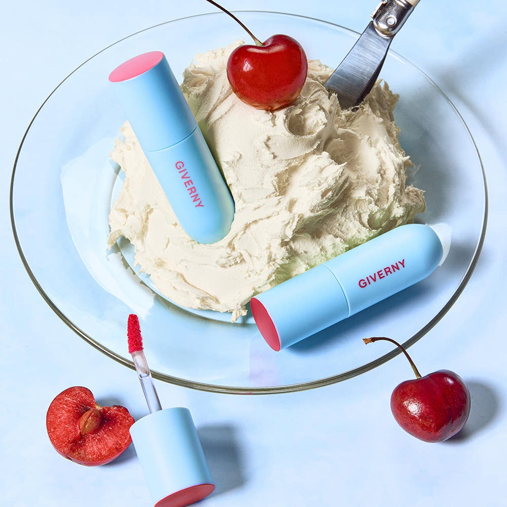 GIVERNY Fluffy Sheer Tint 3.5g with cherries and cream-like texture on a plate