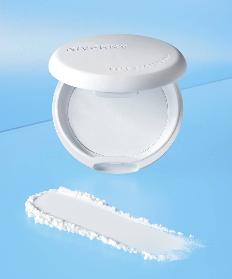 GIVERNY Milchak Setting Powder 6g in compact case on a blue background