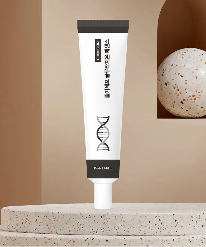 GONGSKIN Stem Cell Glutathione Essence 30ml product packaging on display