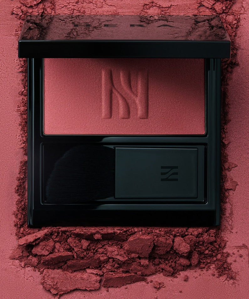 HERA Hera Blush 5.5g in elegant packaging, showcasing the rich and vibrant color of the makeup product.