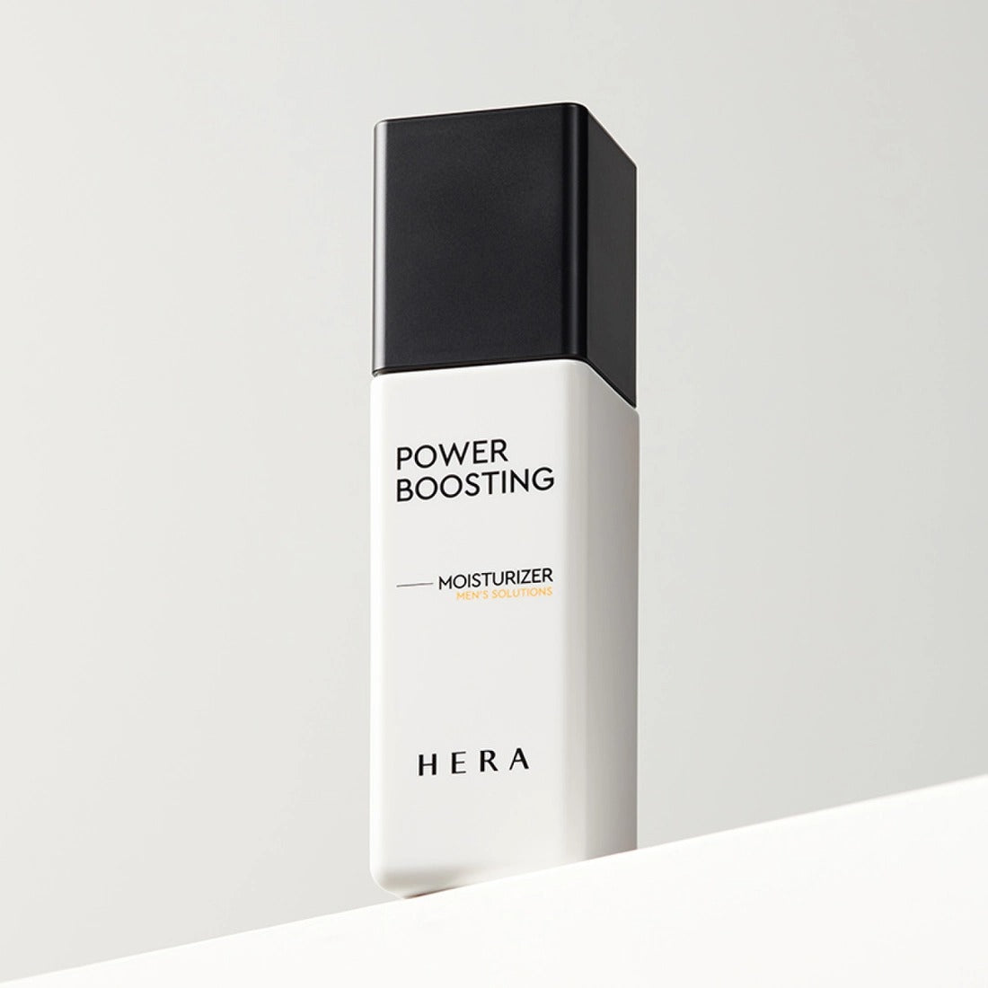 HERA Powder Boosting Moisturzer 110ml with black cap