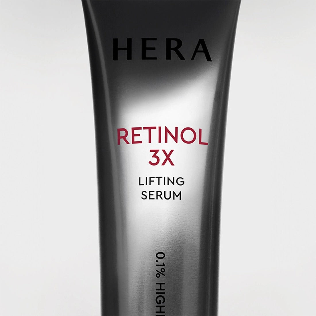 HERA Retinol 3X Lifting Serum 25ml bottle showcasing product label details.