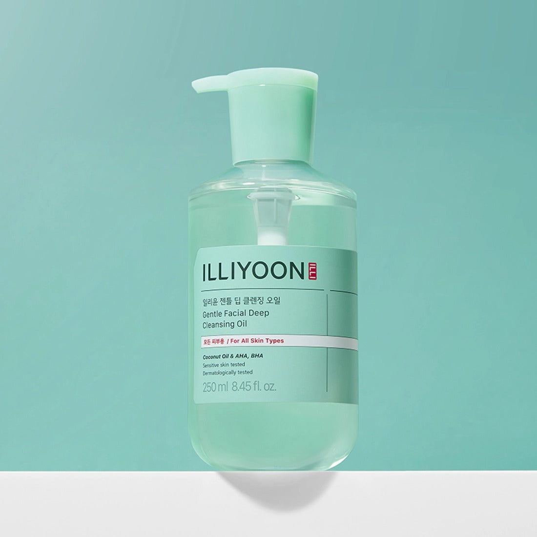 ILLIYOON Gentle Deep Cleansing Oil 250ml bottle with green cap on a teal background