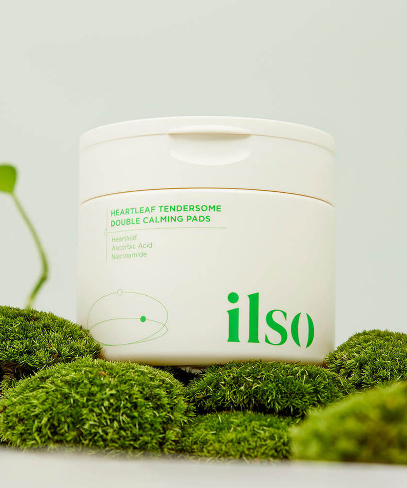 ILSO Eoseongcho Tenderjom Double Calming Pad 60 sheets container on a bed of fresh green moss.
