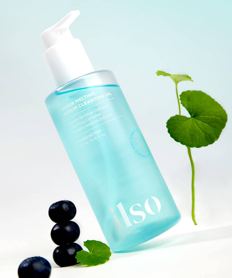 ILSO Super Melting Sebum Cleansing Oil 200ml on display with natural ingredients