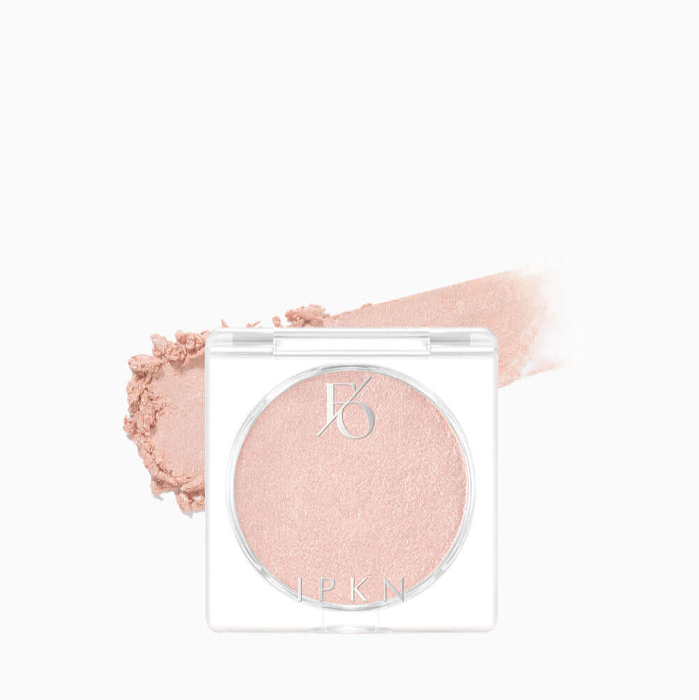 IPKN Flap One Single Highlighter (Peach Lace) 2.9g in compact case with peach-colored shimmer