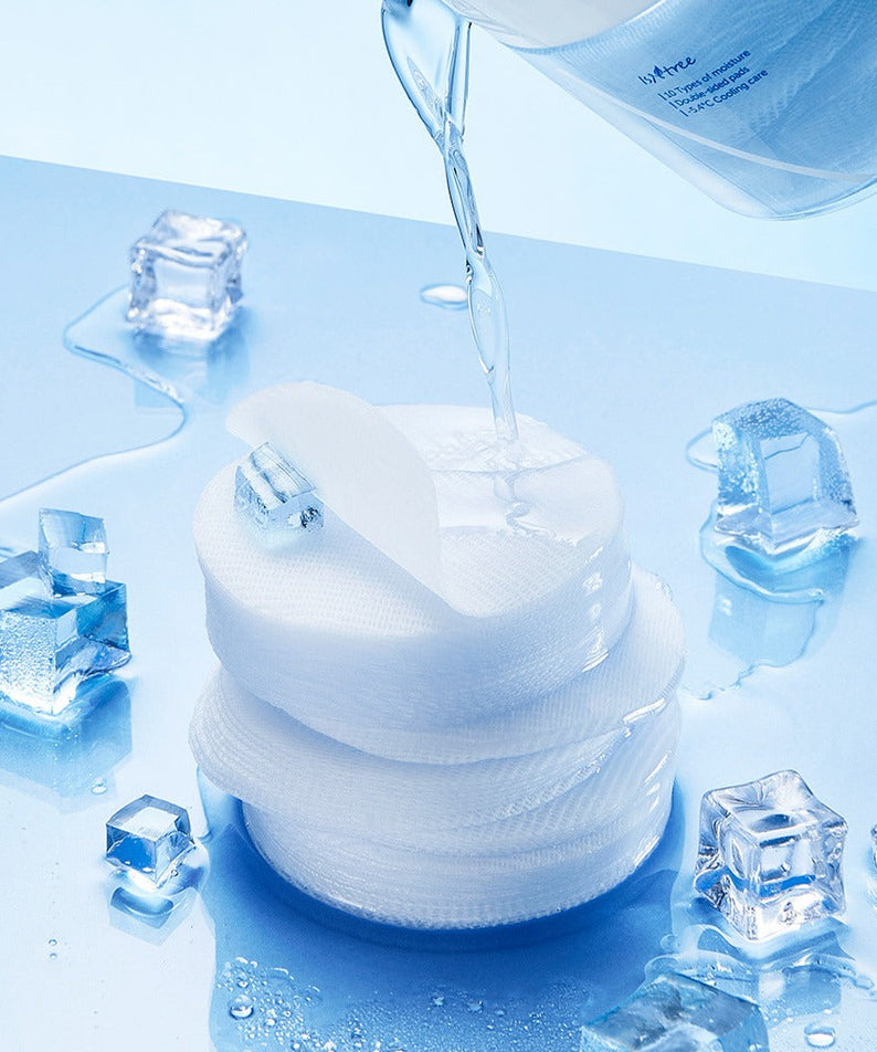 ISNTREE Hyaluronic Acid ZINC Cooling Pad 60 Sheets with water and ice cubes for refreshing skincare