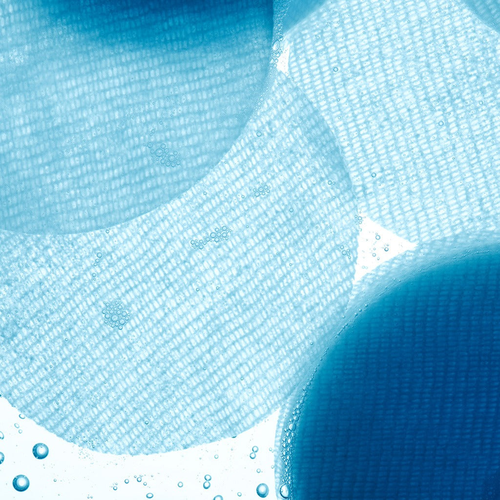ISNTREE Hyaluronic Acid ZINC Cooling Pad 60 Sheets texture close-up