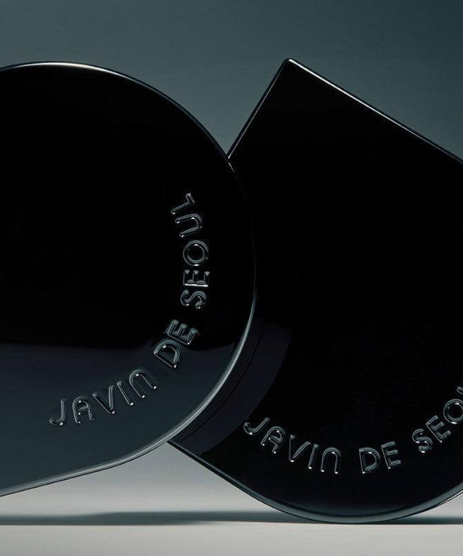 JAVIN DE SEOUL Wink Cushion Glow 16g in sleek black compact design