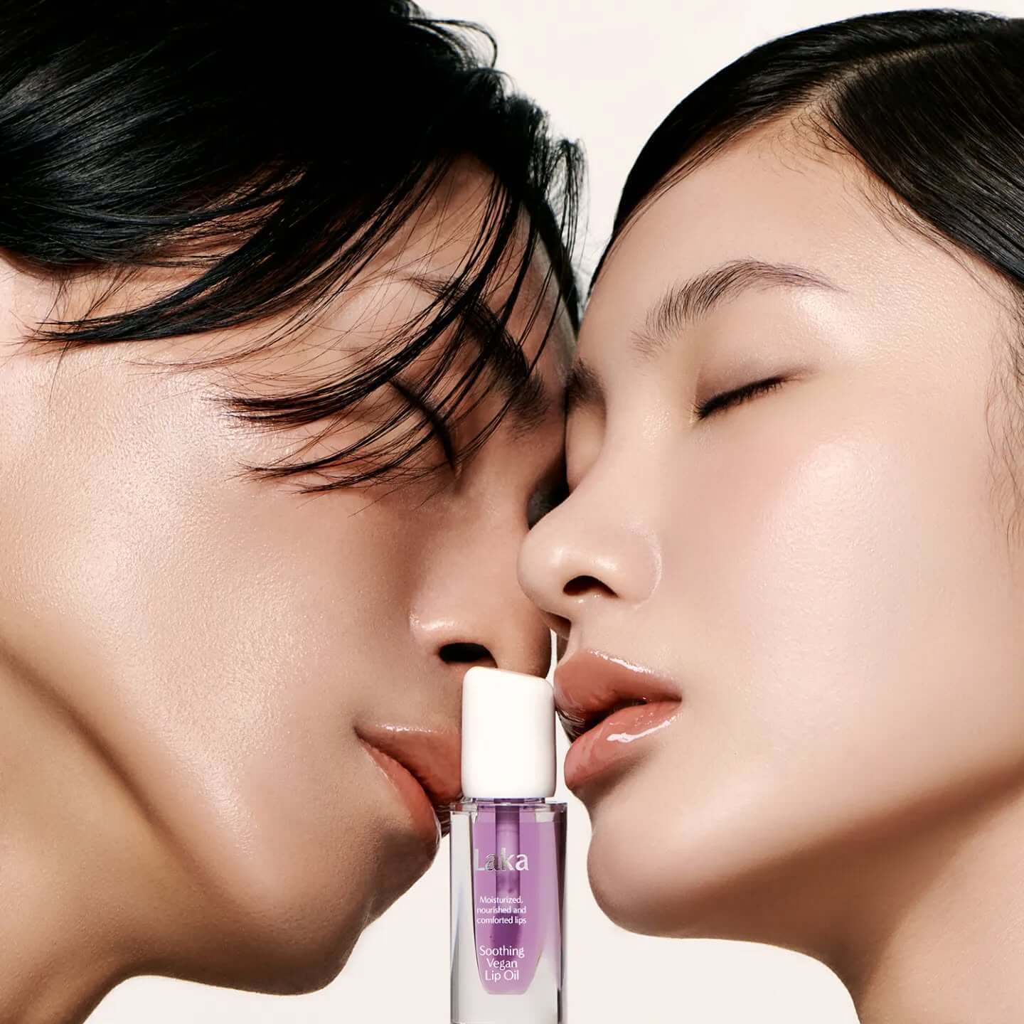 Close-up of models with LAKA Soothing Vegan Lip OIl highlighting its calming effect.