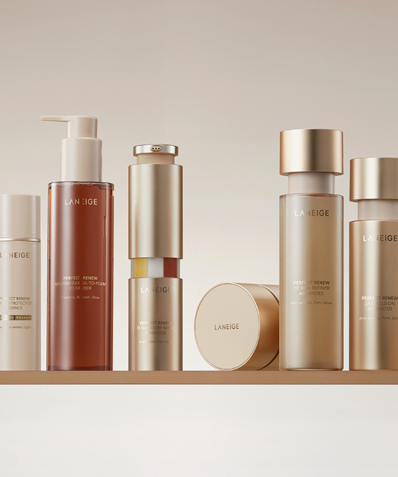 LANEIGE Perfect Renew 3X Emulsion Advanced 130ml with skincare range on display shelf.