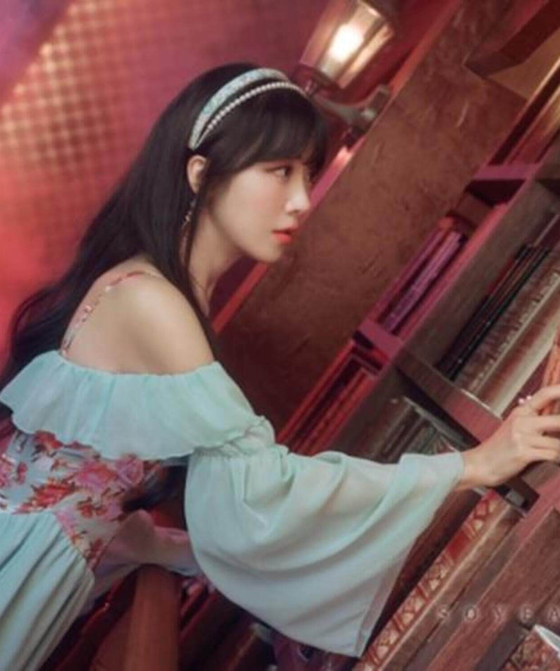 LEE SOYE - 1st Album [Here I Am] - Kpop Album | Kool Seoul - Buy Kpop Albums Online