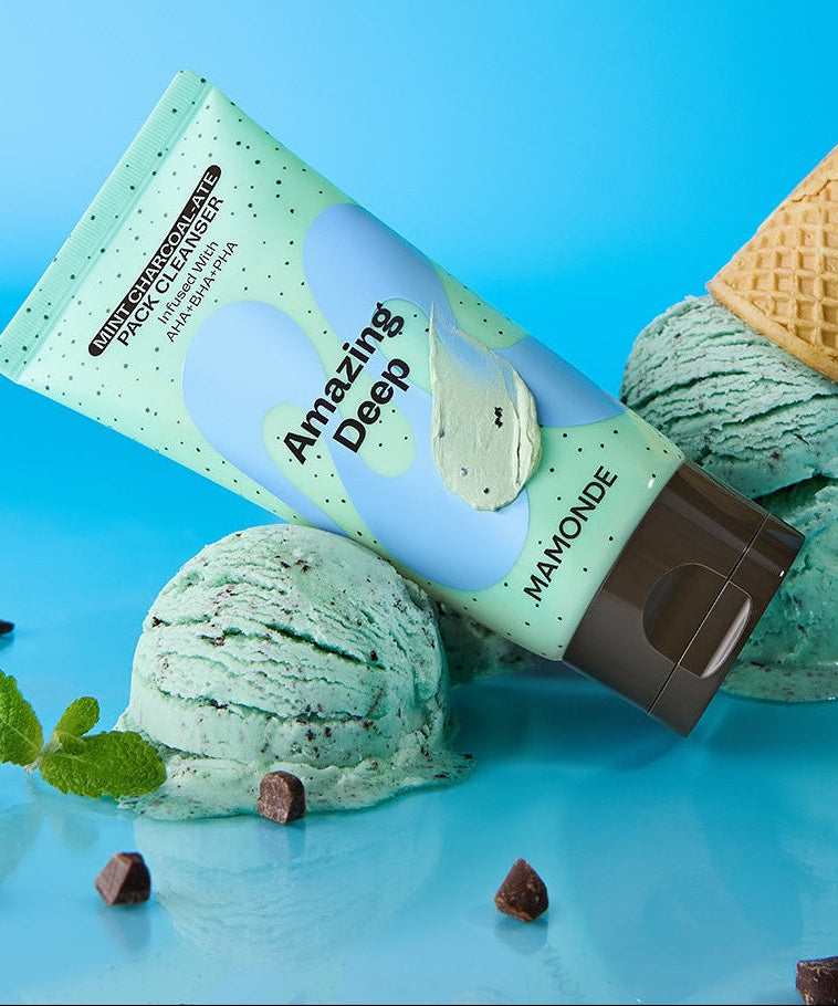 Image of MAMONDE Amazing Deep Mint Chocolate Pack Cleanser 135g with mint ice cream, chocolate chips, and a cone on a blue background.