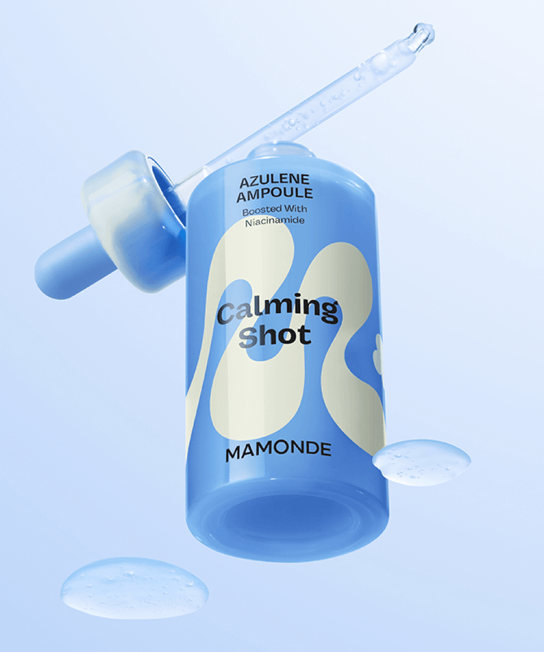 MAMONDE Calming Shot Azulene Trace Moisture Ampoule 50ml with floating droplets on a light blue background.