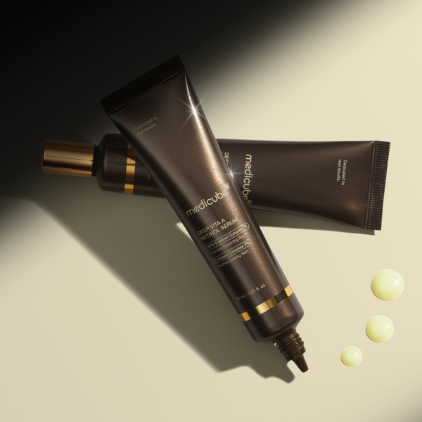 MEDICUBE Deep Vita A Retinol Serum 30ml - anti-aging skincare solution with retinol to rejuvenate and brighten skin.