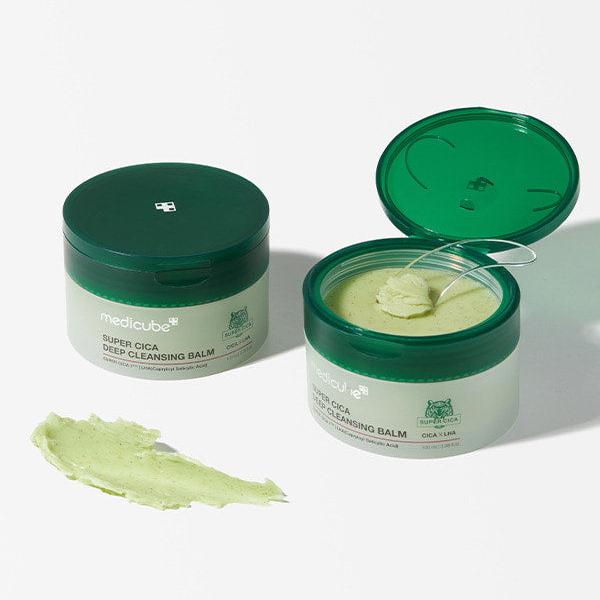 MEDICUBE Super Cica Deep Cleansing Balm 100ml jar and texture on display.