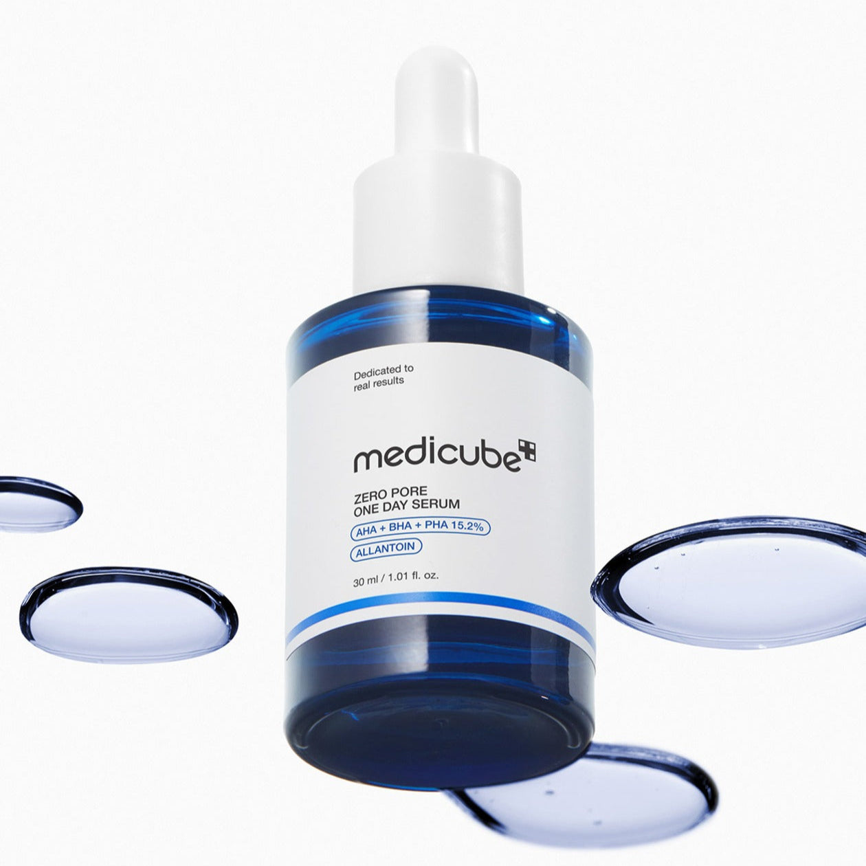Bottle of MEDICUBE Zero Pore One-Day Serum 30ml with droplets