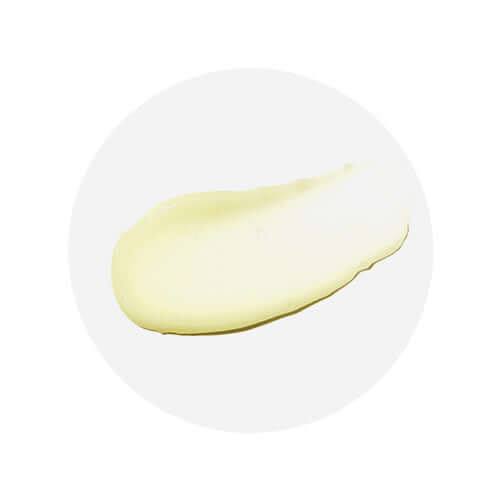 Texture of MISSHA Vita C Plus Eraser Toning Cream 30ml showing smooth and creamy application for skincare.
