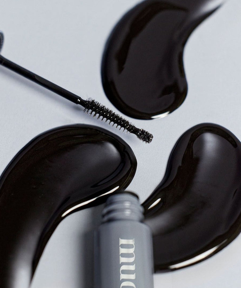 MUDE Eye Eye Ting Ting Serum Shot bottle with brush and serum swirls