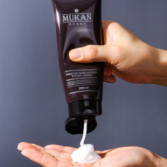 Mukan Perfume Body Lotion Woody Aroma 200ml