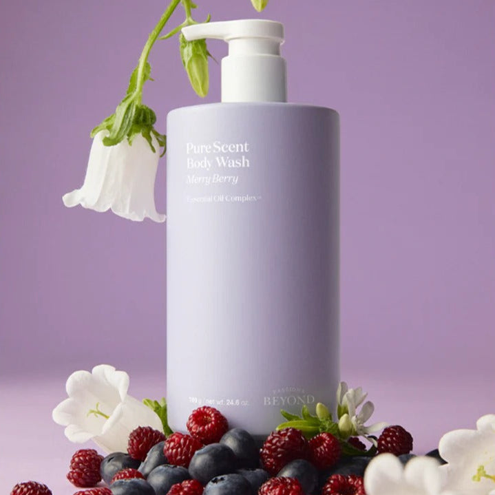 PASSON&BEYOND Pure Scent Mary Berry Body Wash 700g with floral and berry decoration on a purple background.