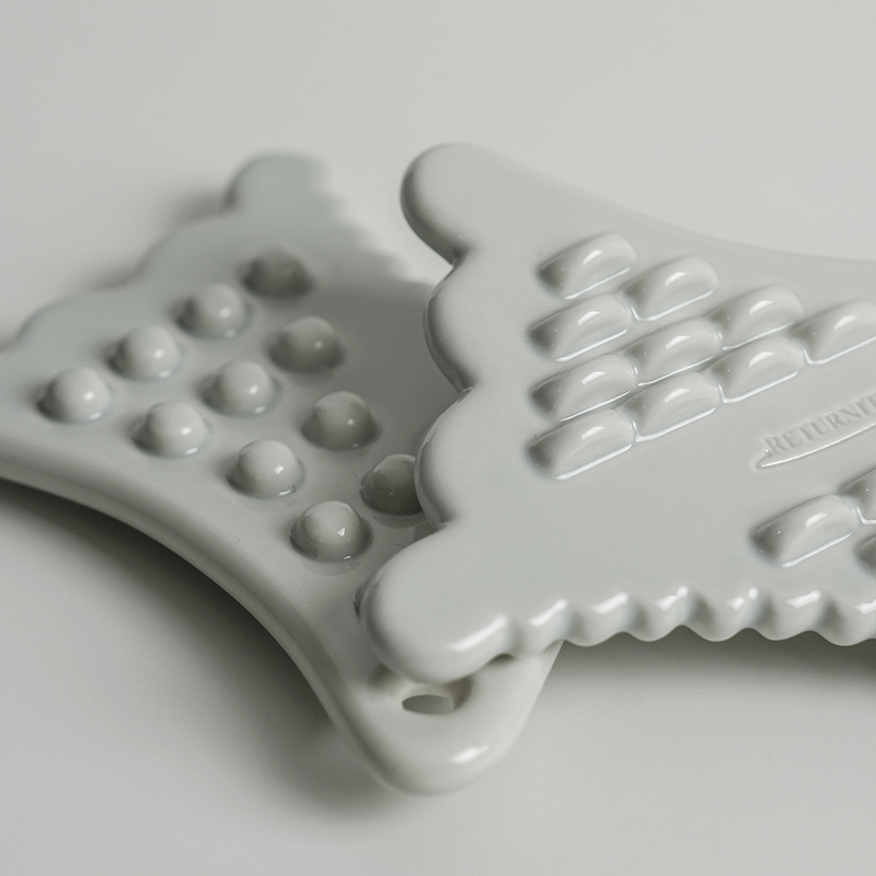 RETURNITY Mini Guasha tool for facial massage and skincare
