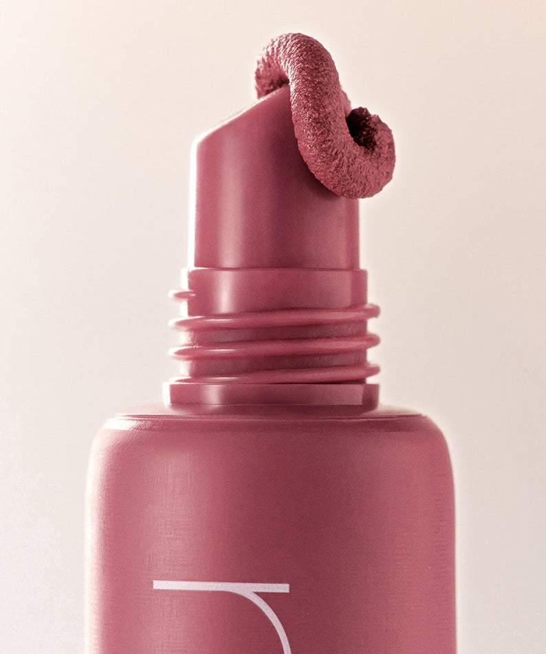 ROMAND Color Lip Matte lipstick close-up with rich color texture swatch on top
