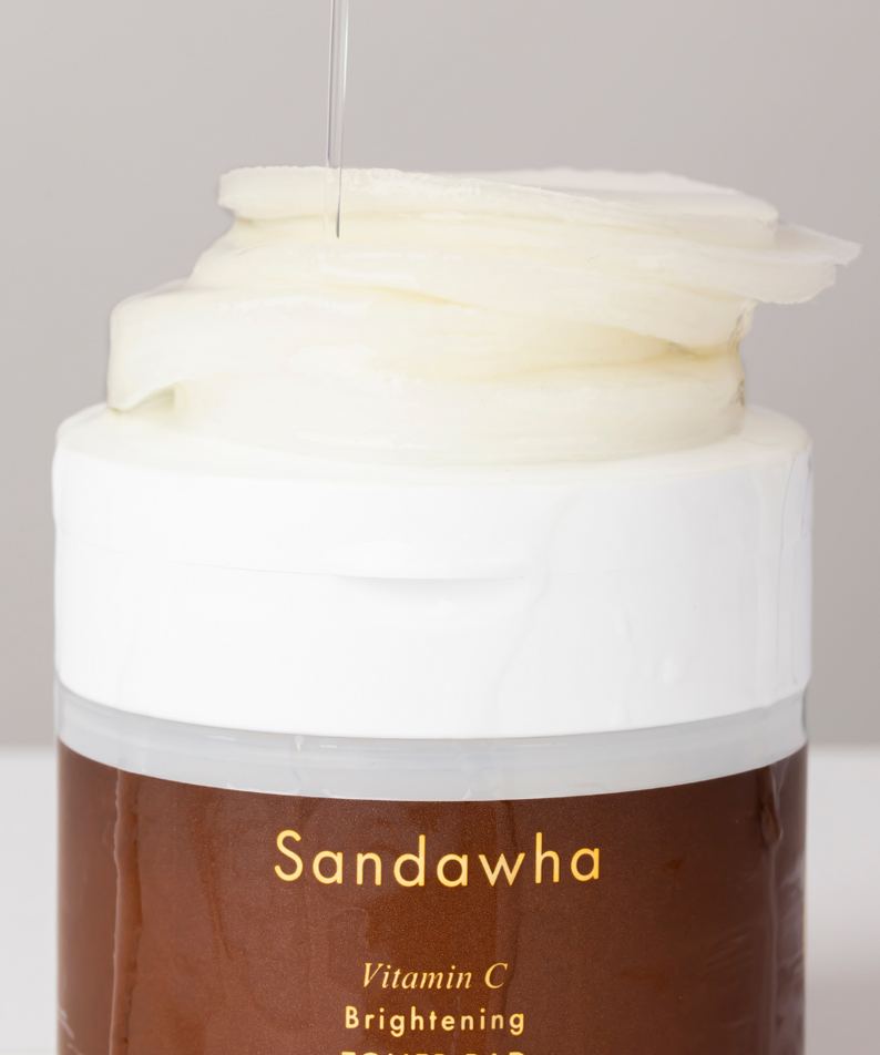 SANDAWHA Vitamin C Whitening Toner pad 60 Sheets. Skincare product with Vitamin C for brightening and whitening, 60 sheets included.