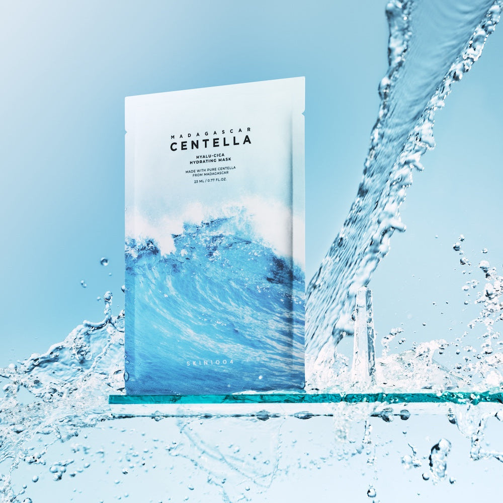 SKIN1004 Madagascar Centella Hyalu-Cica Acid Hydrating Mask 23ml [5 sheets] displayed with water splash background.