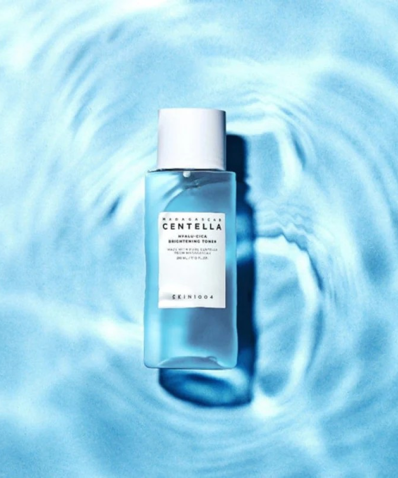 SKIN1004 Madagascar Centella Hyalu-Cica Radiance Toner 210ml bottle on blue water background