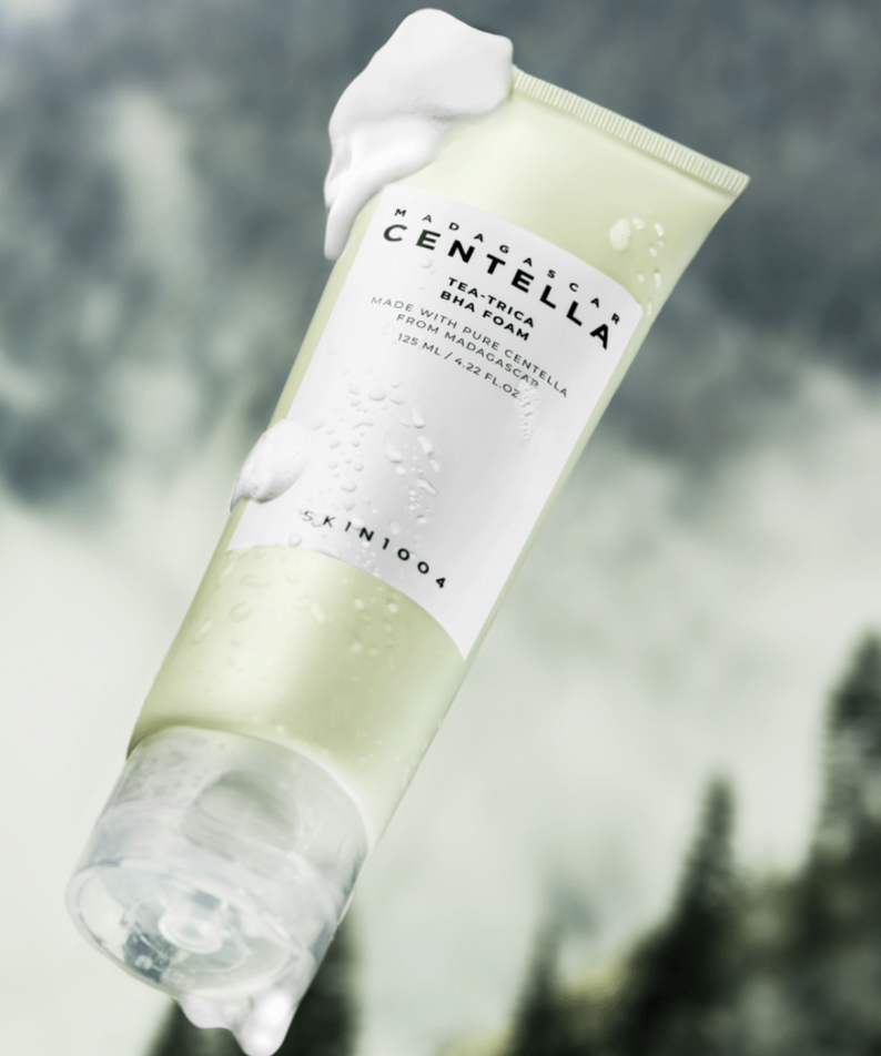 SKIN1004 Madagascar Centella Tea-trica BHA Foam 125ml product image with foaming texture and nature-inspired background.