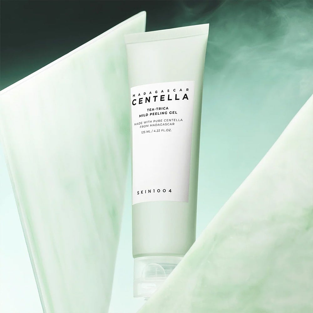 SKIN1004 Madagascar Centella Tea-trica Mild Peeling Gel 125ml shown against marble background.