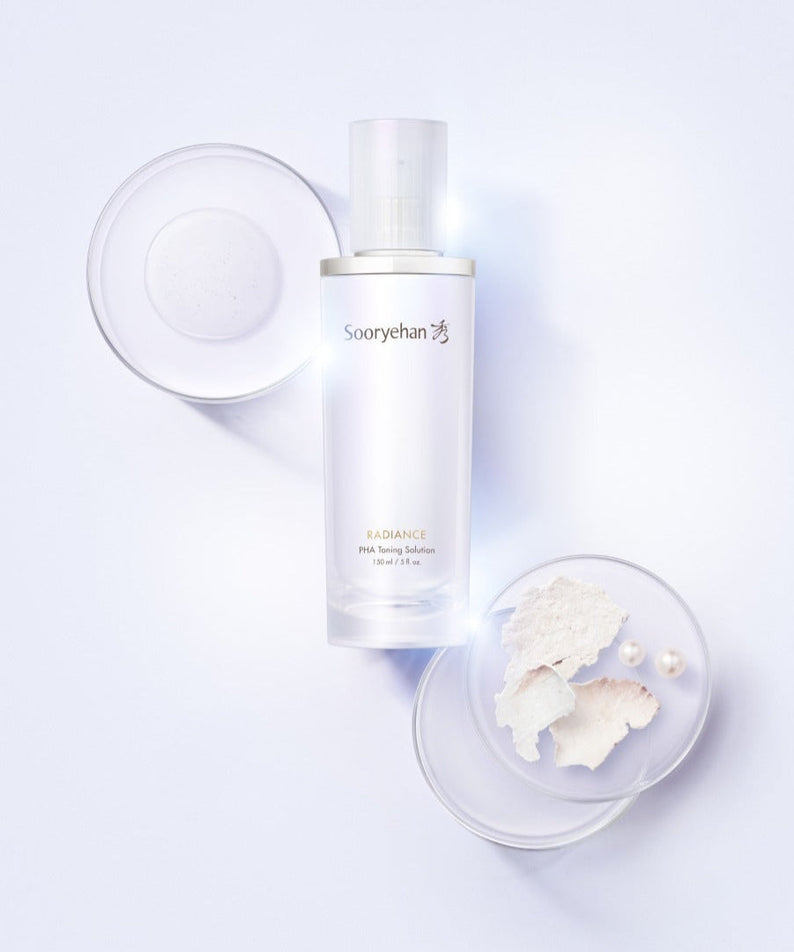SOORYEHAN Radiance PHA Daily Toning Solution 150ml bottle with ingredients on display