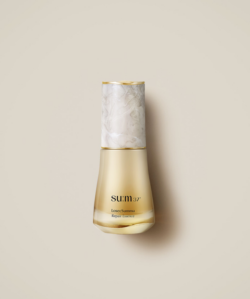 SU:M37 Rosicsumma Repair Essence 30ml bottle on a light background