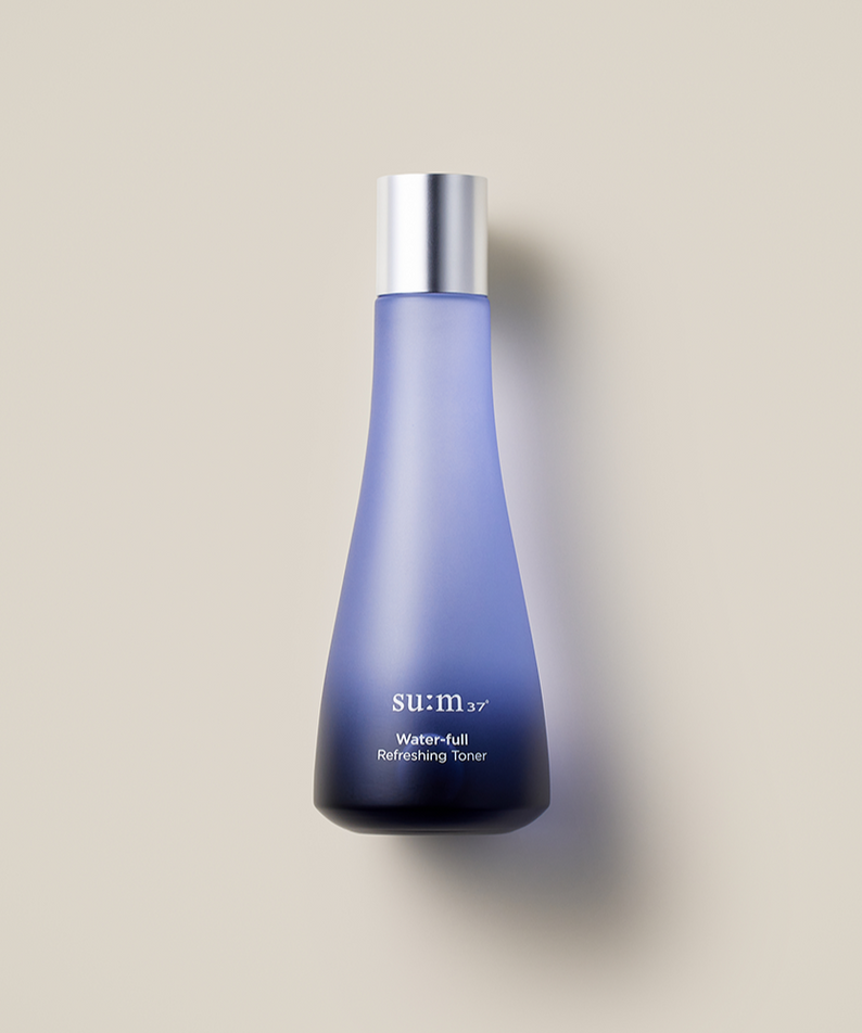 SU:M37 Water-full refreshing toner 170ml bottle on a neutral background, featuring skincare product design and packaging.