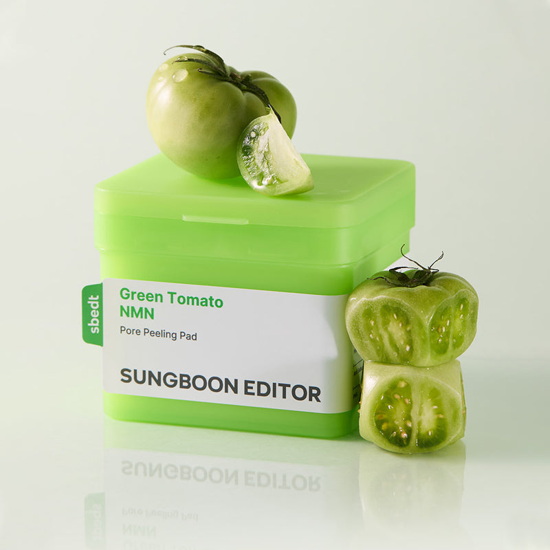 SUNGBOON EDITOR Green Tomato NMN Pore Peeling Jumbo Pad 60 Pads in green container with fresh green tomatoes