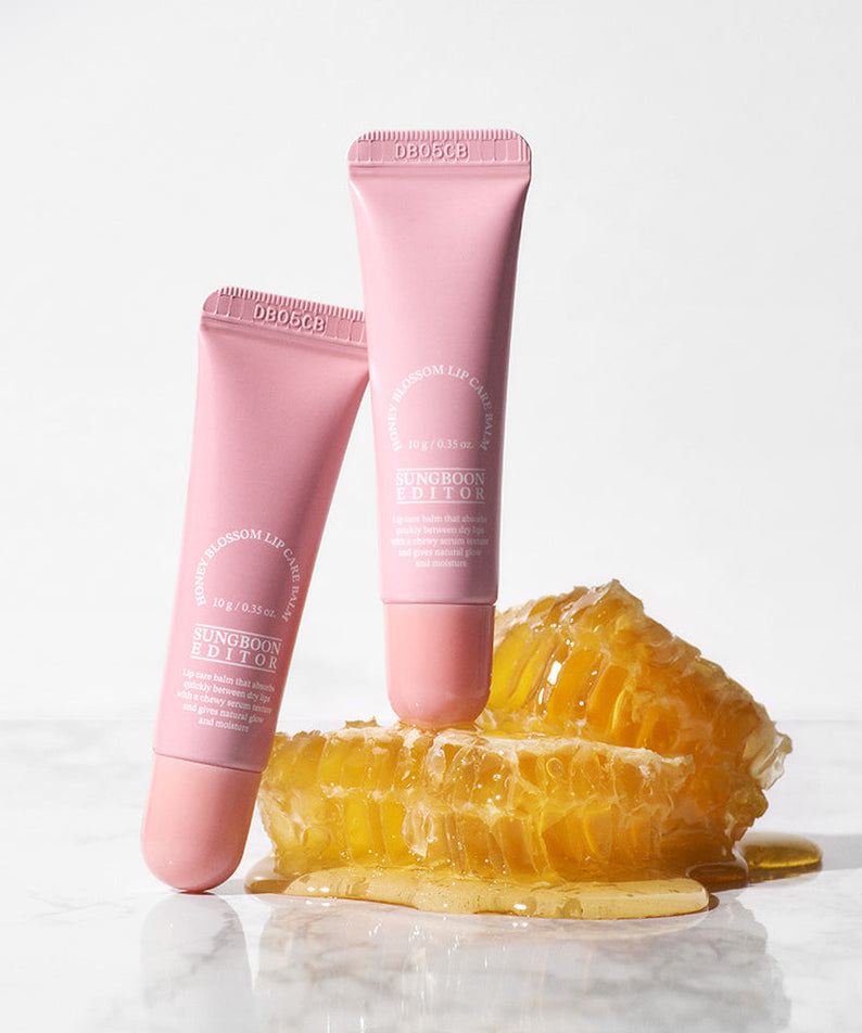 SUNGBOON EDITOR Honey Blossom Lip Care Balm tubes on honeycomb, maintaining moisture and smoothness for lips.