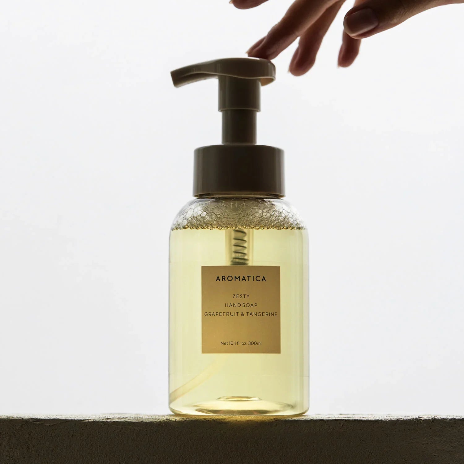 アロマティカ ゼスティ ハンドソープ グレープフルーツ＆タンジェリン 300ml