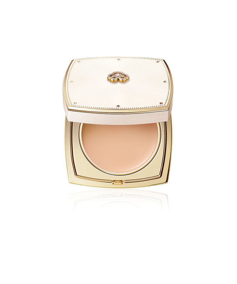 THE WHOO Gong Jin Hyang Mi Velvet Foundation Pact in elegant compact case