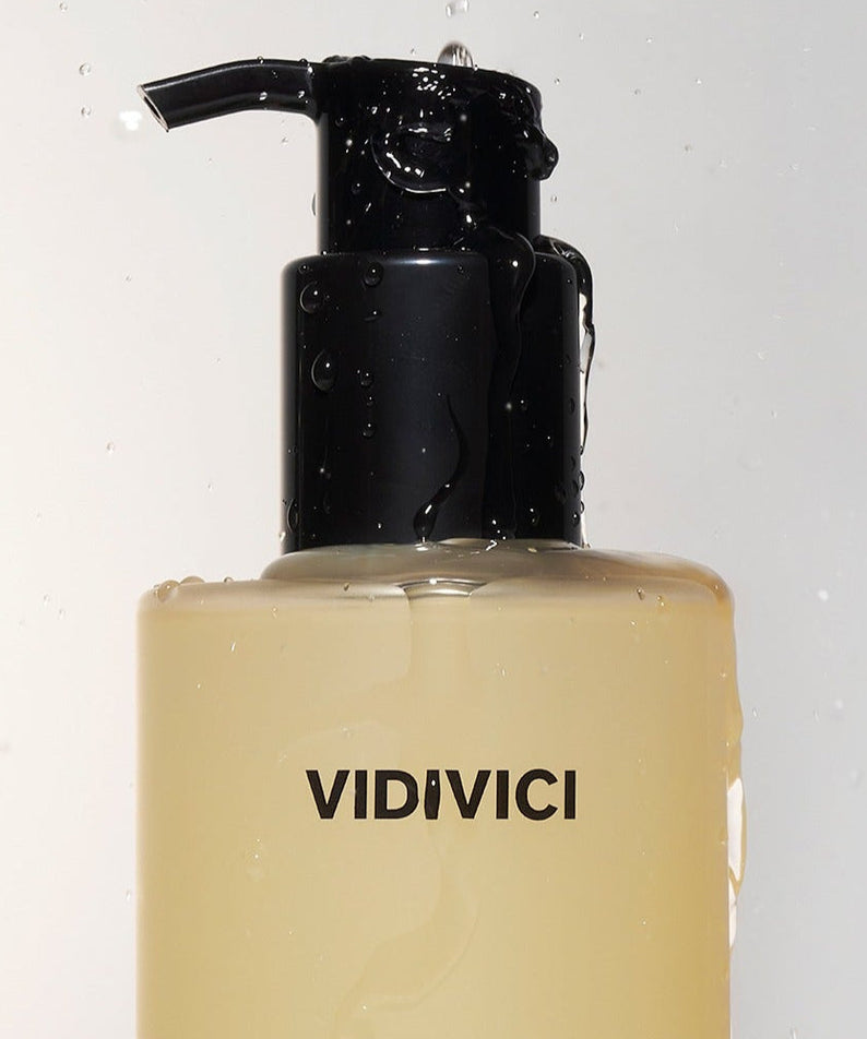 VIDIVICI Clear Gentle Calming Deep Oil 300ml bottle with pump dispenser, product close-up