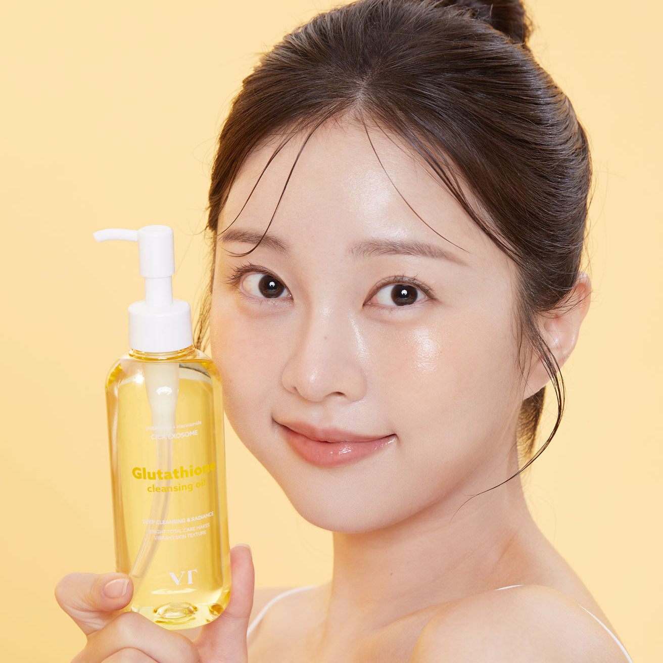 Vt Cosmetic Glutathione Glow Cleansing Oil 200ml