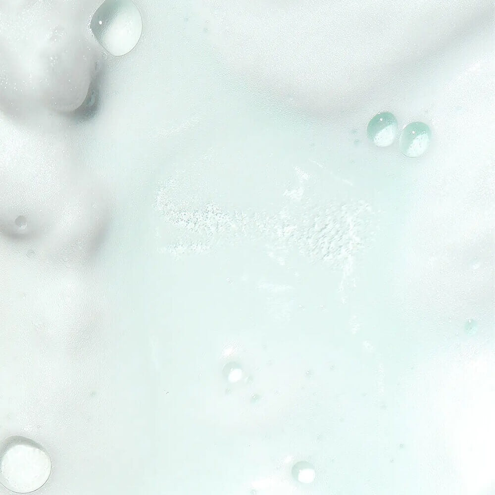 VT COSMETIC PDRN Hyaluronic Acid Mint Micro Bubble Serum 70ml texture and bubbles close-up