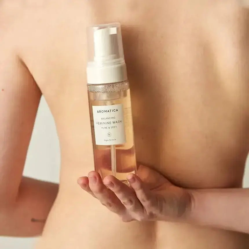 Aromatica Pure & Soft Balancing Feminine Wash